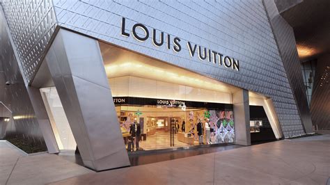 louis vuitton pentagon city mall|Louis Vuitton las vegas nv.